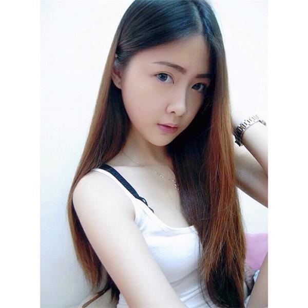 年轻的良家小Sao货