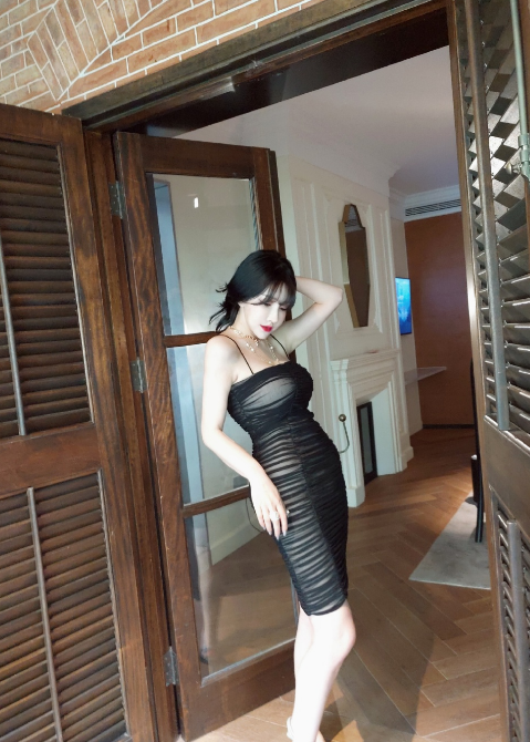 御姐大美女！颜值极.品.Sao.女.，气质优雅长腿大胸技术特好